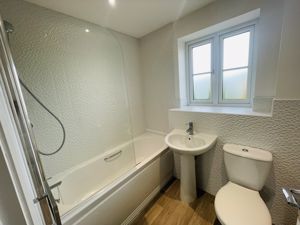 Family Bathroom- click for photo gallery